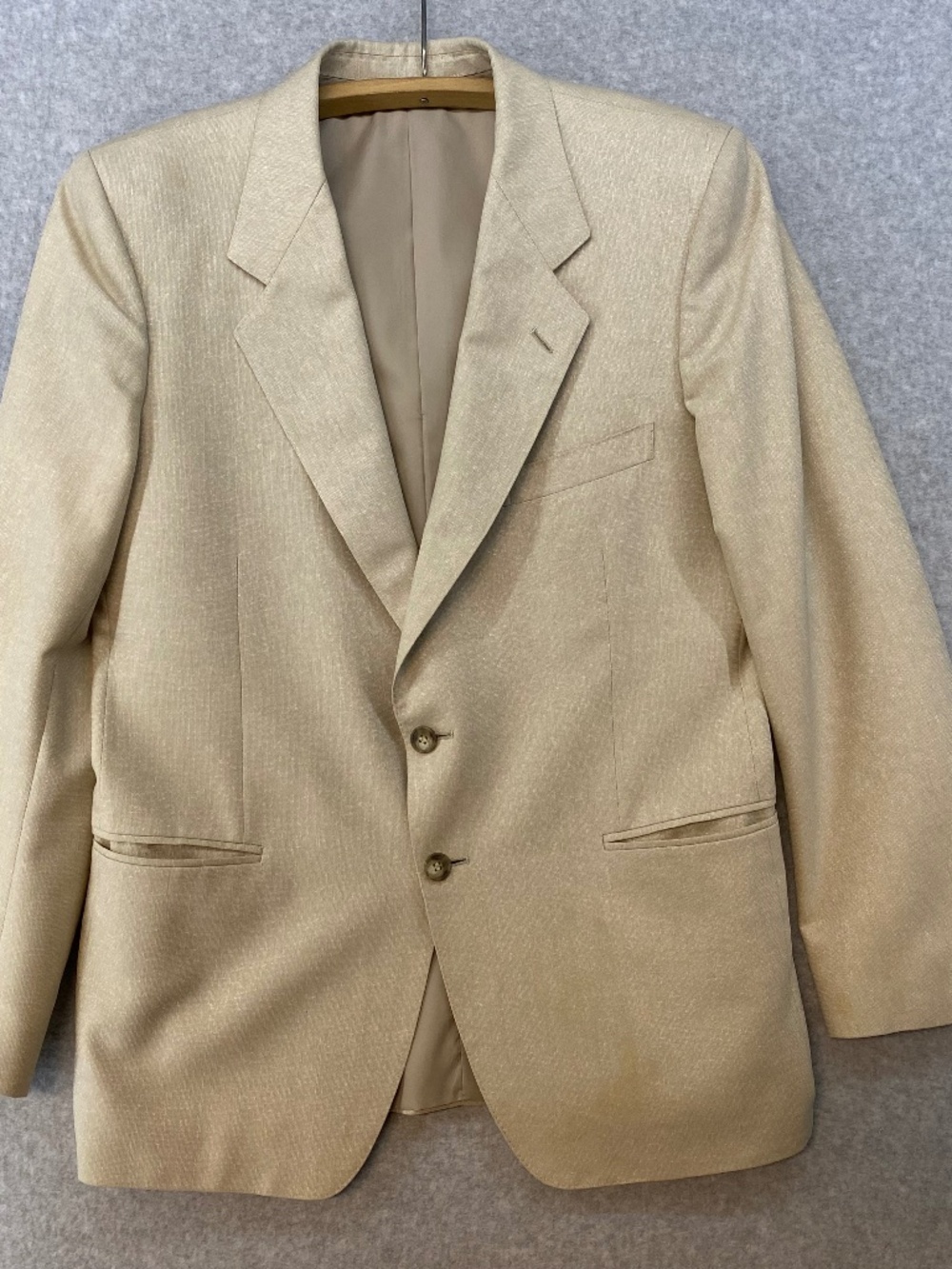 Linea Domizia • Size 50 Chest Meas 42" • Cream Summer Blazer • 2 Button • Nice!